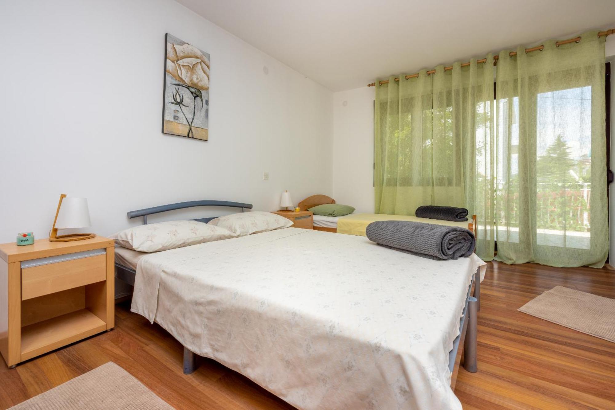 Apartment Dom ยาดราโนโว ภายนอก รูปภาพ