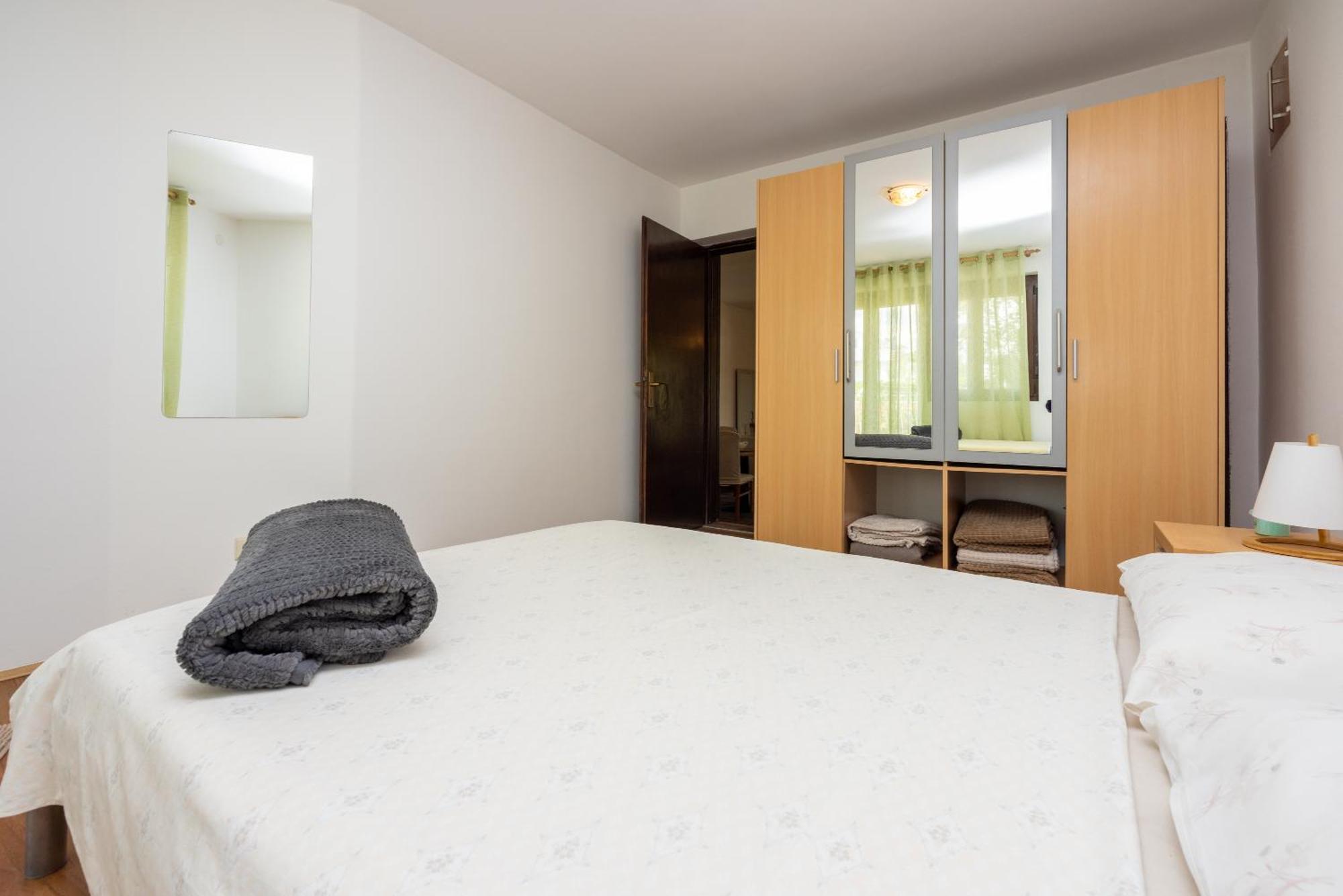 Apartment Dom ยาดราโนโว ภายนอก รูปภาพ