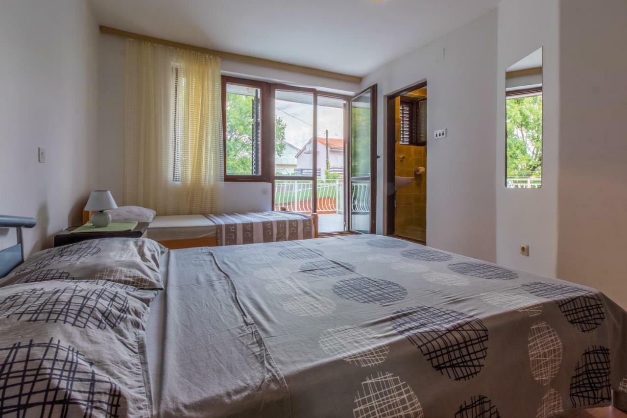 Apartment Dom ยาดราโนโว ภายนอก รูปภาพ